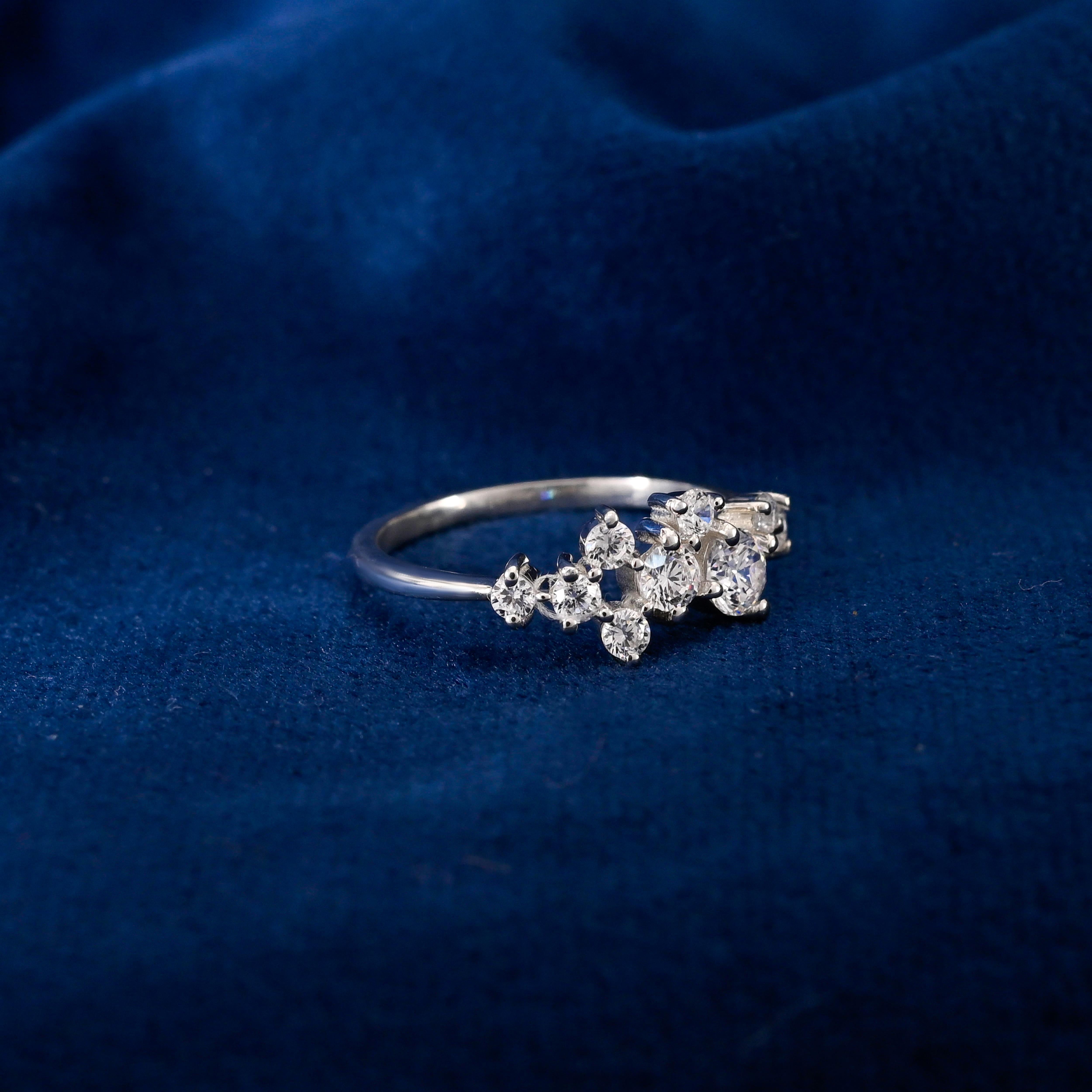 Daizy Silver Zircon Ring