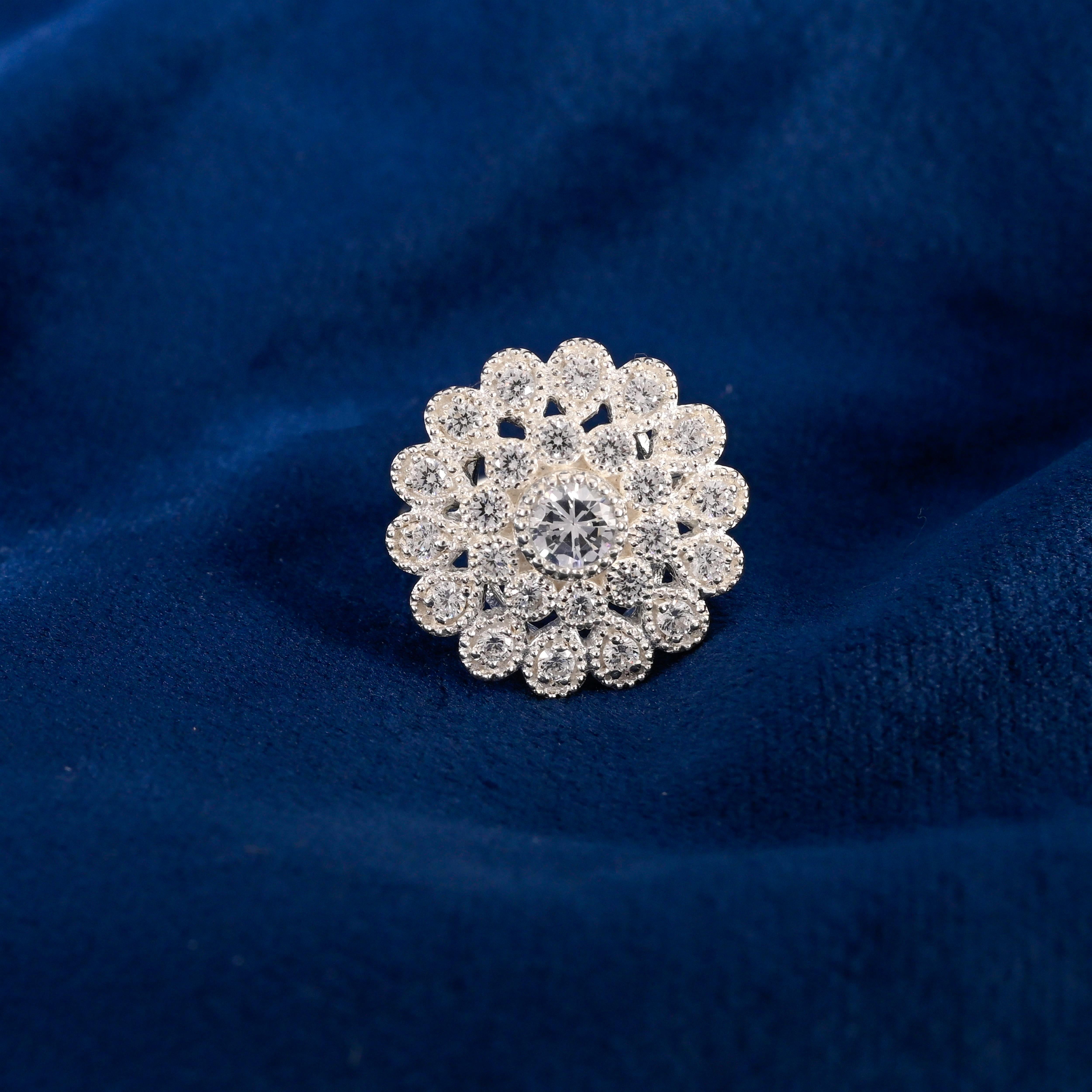 Hena Silver Zircon Ring