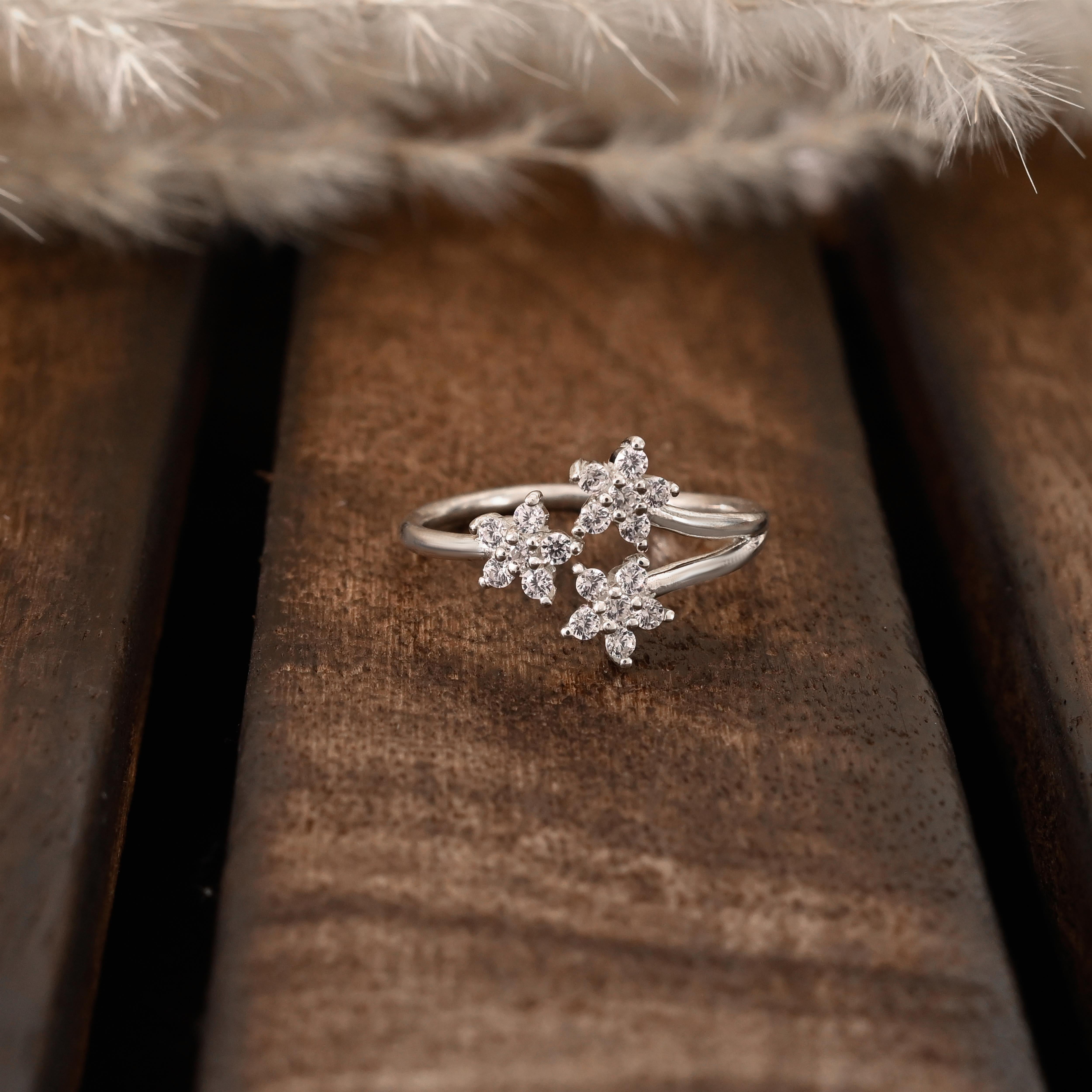 Abbie Silver Zircon Ring