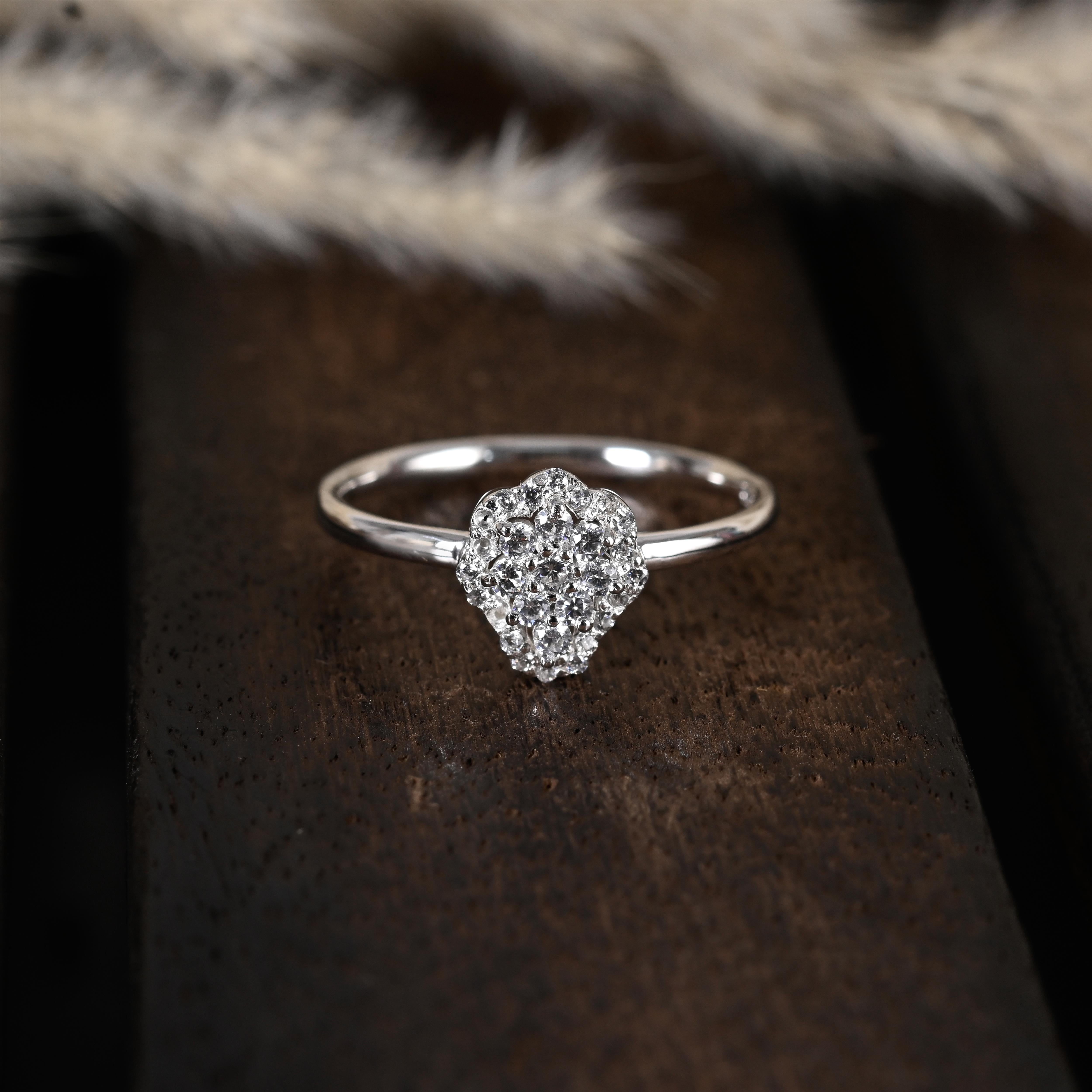 Sara Silver Zircon Ring