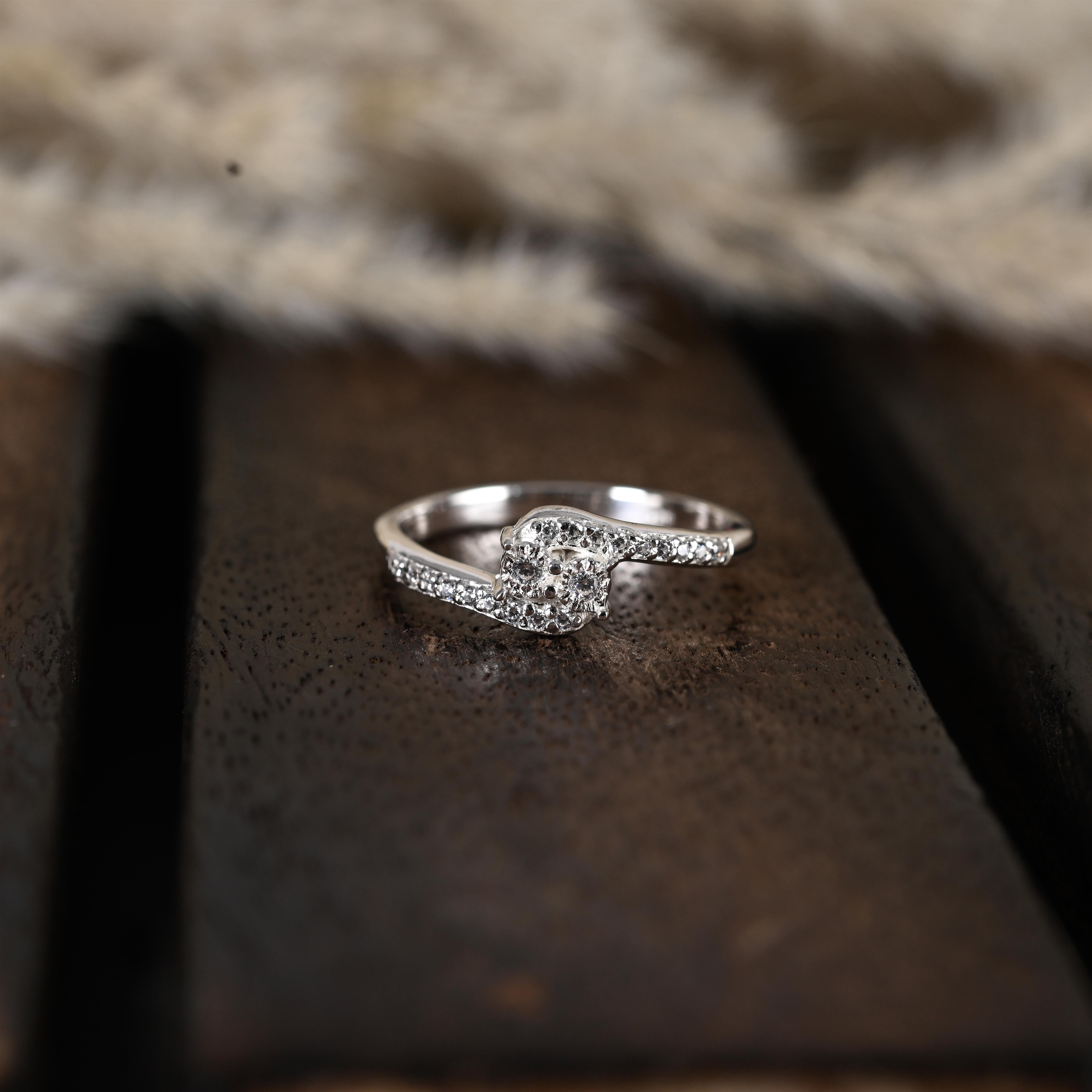 Dorete Silver Zircon Ring