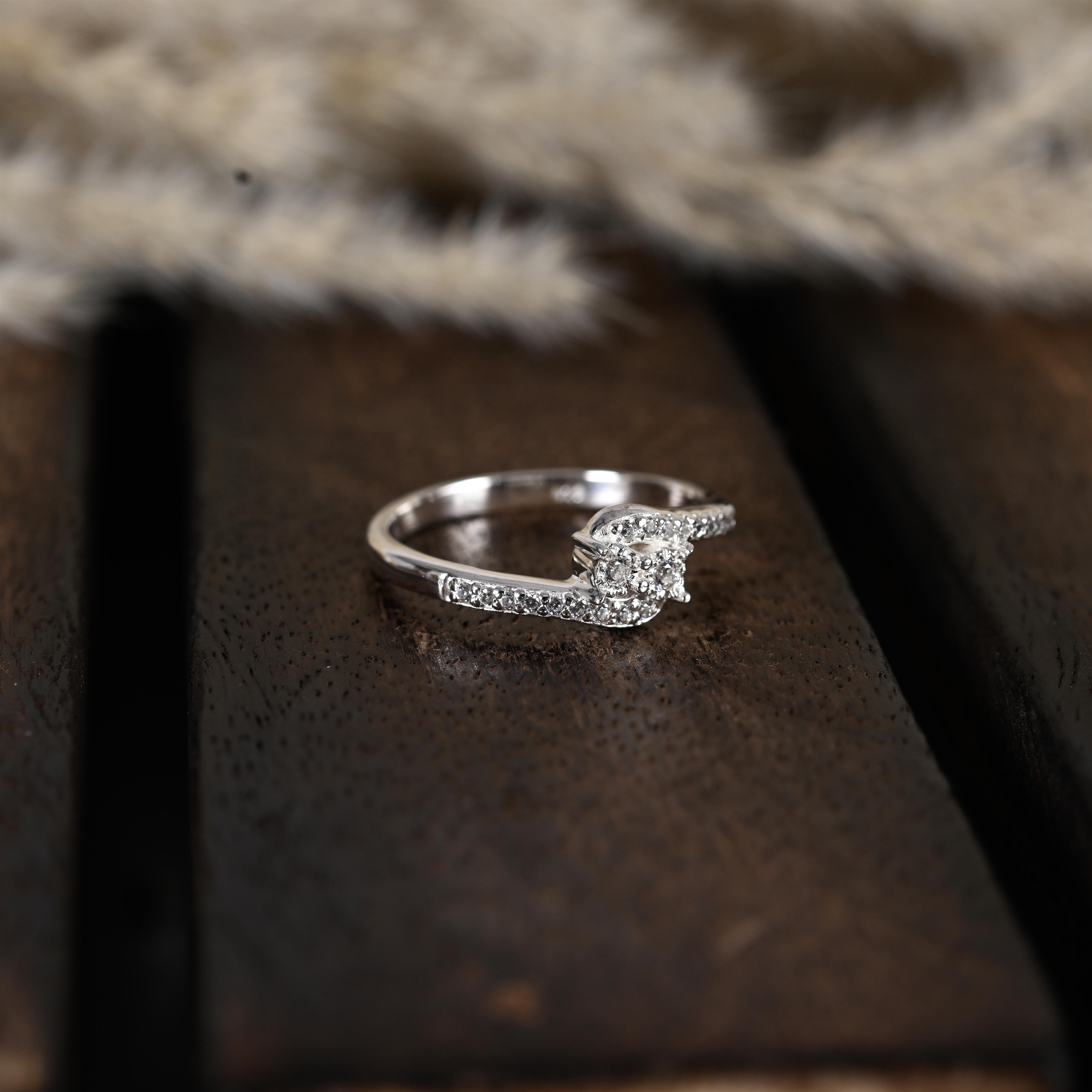 Dorete Silver Zircon Ring