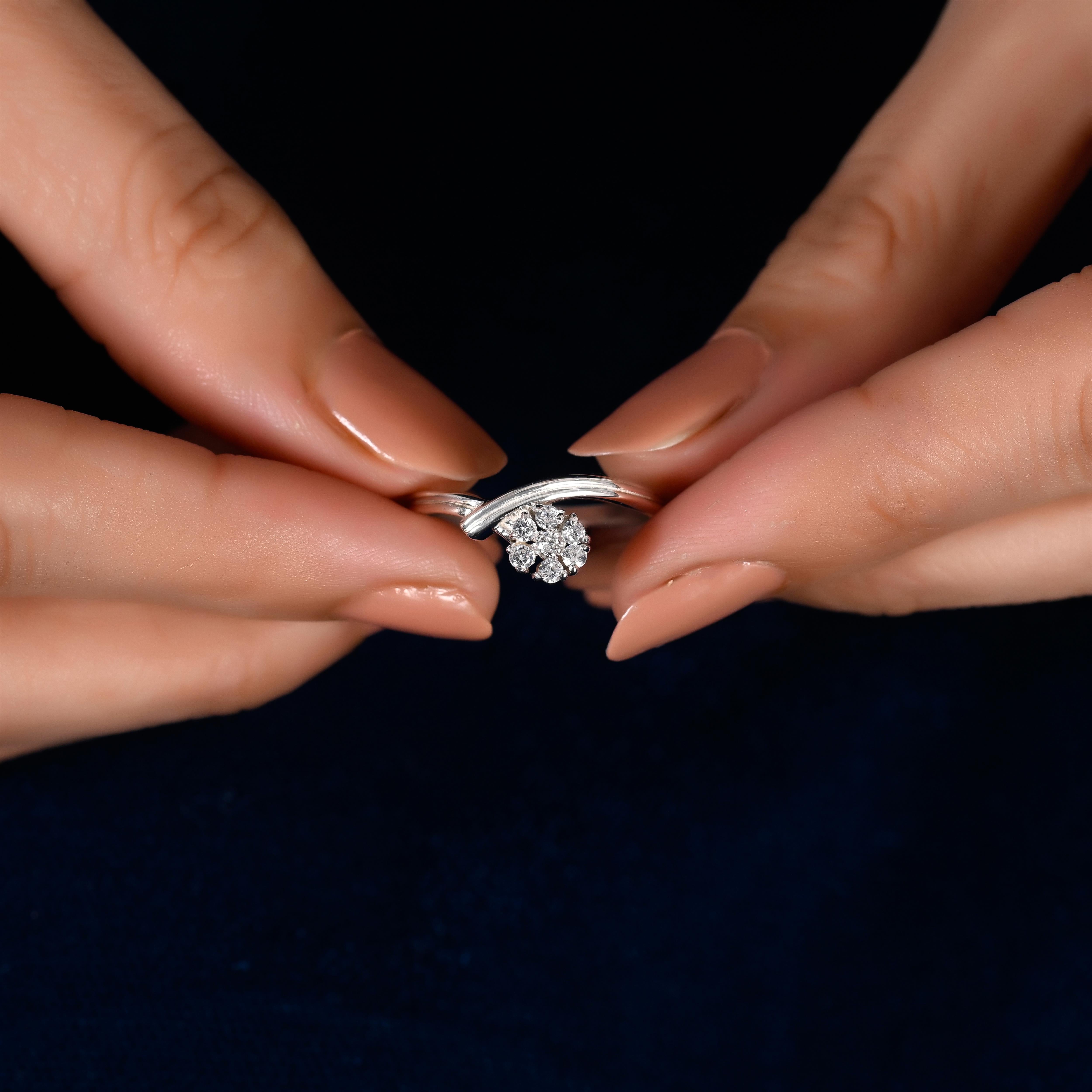 Victoria Silver Zircon Ring