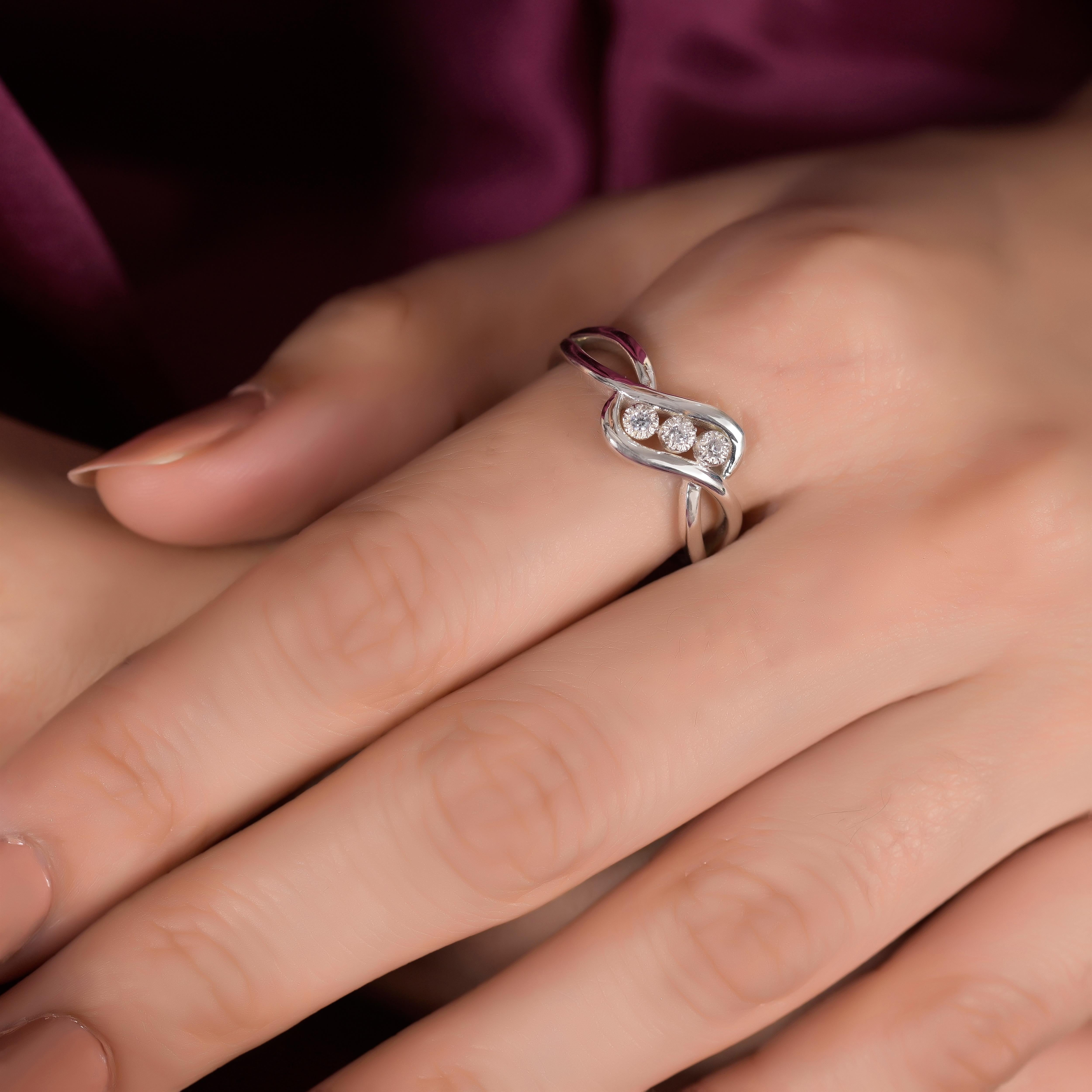 Tessal Silver Zircon Ring