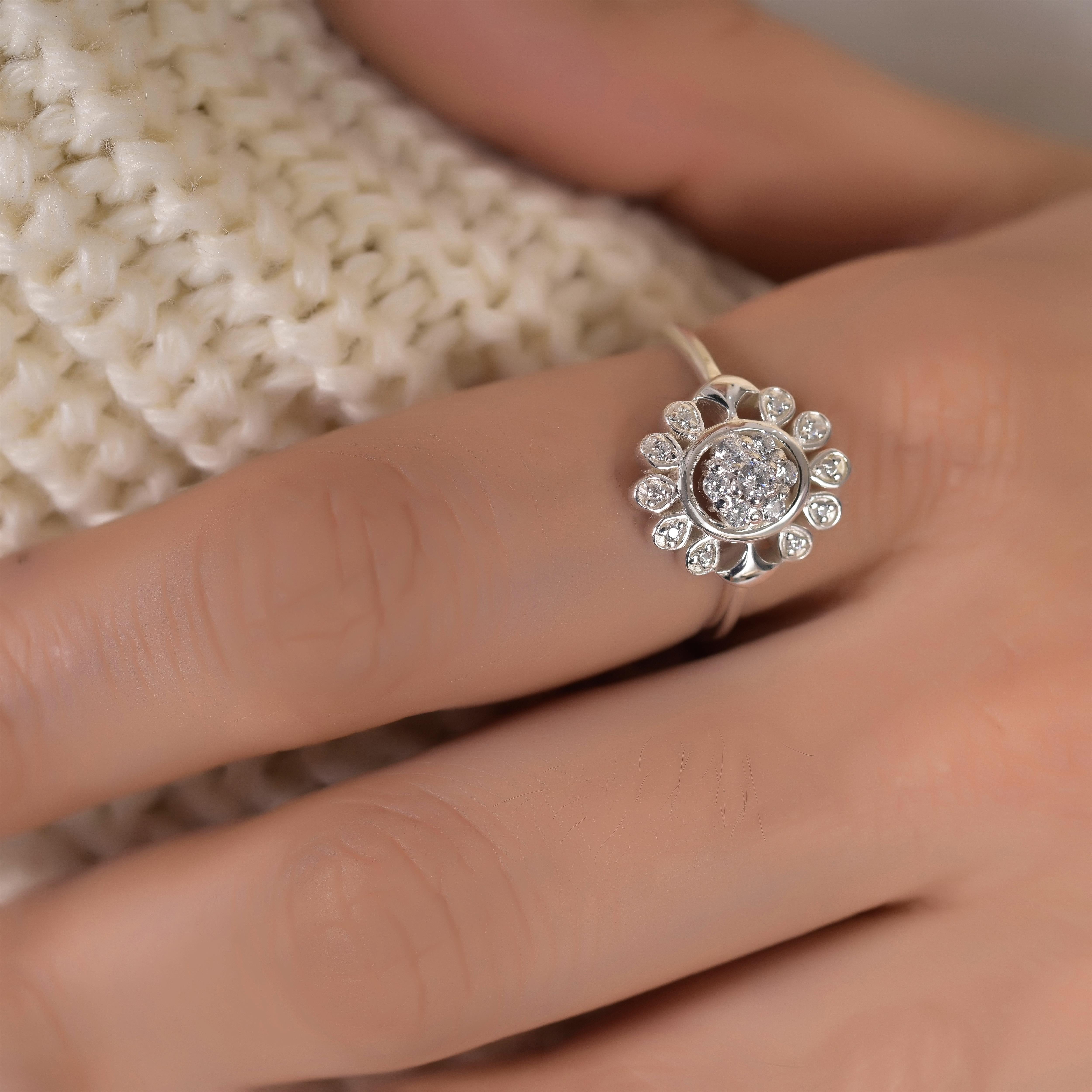 Dacia Silver Zircon Ring