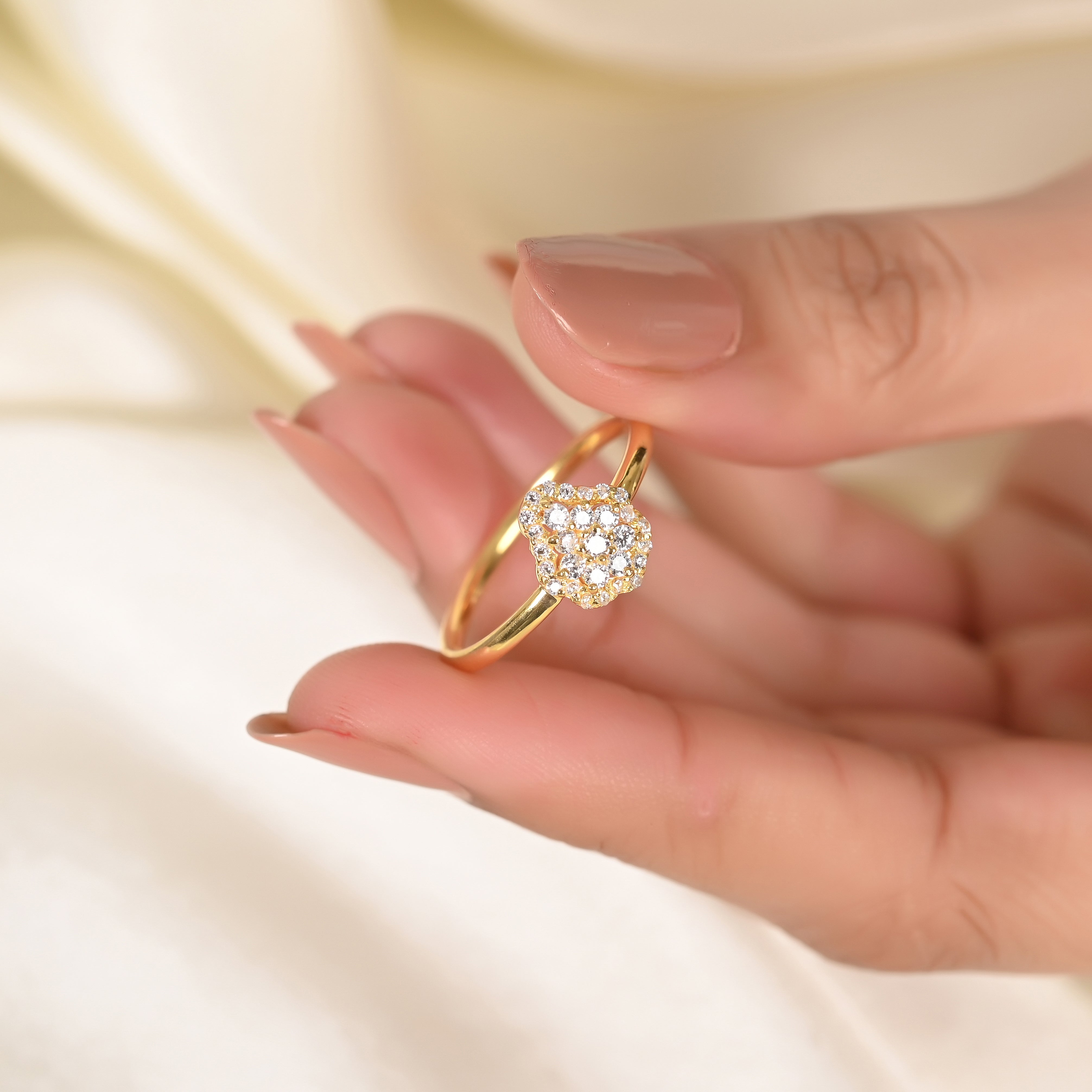 Sara Silver Zircon Ring