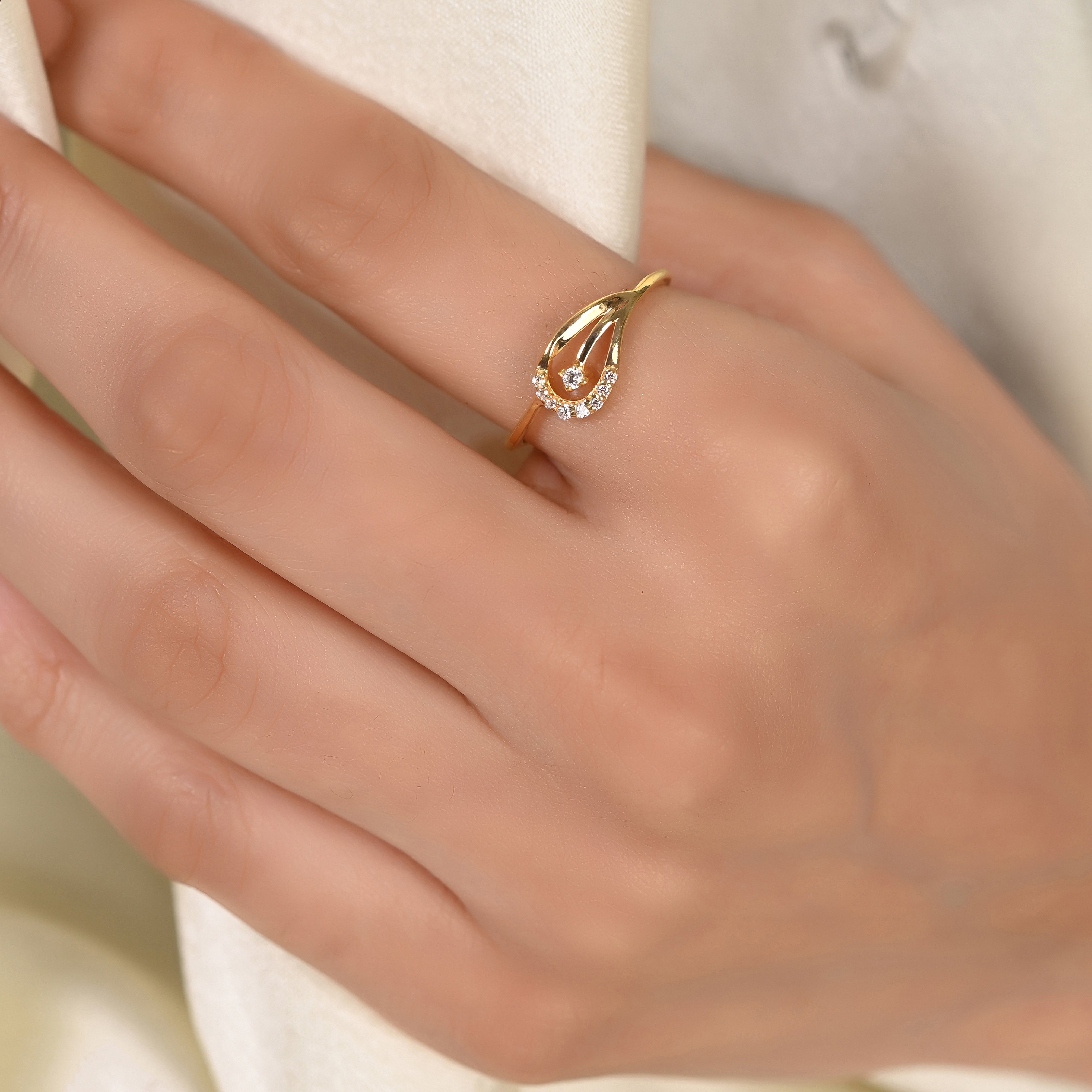 Emilia Silver Zircon Ring