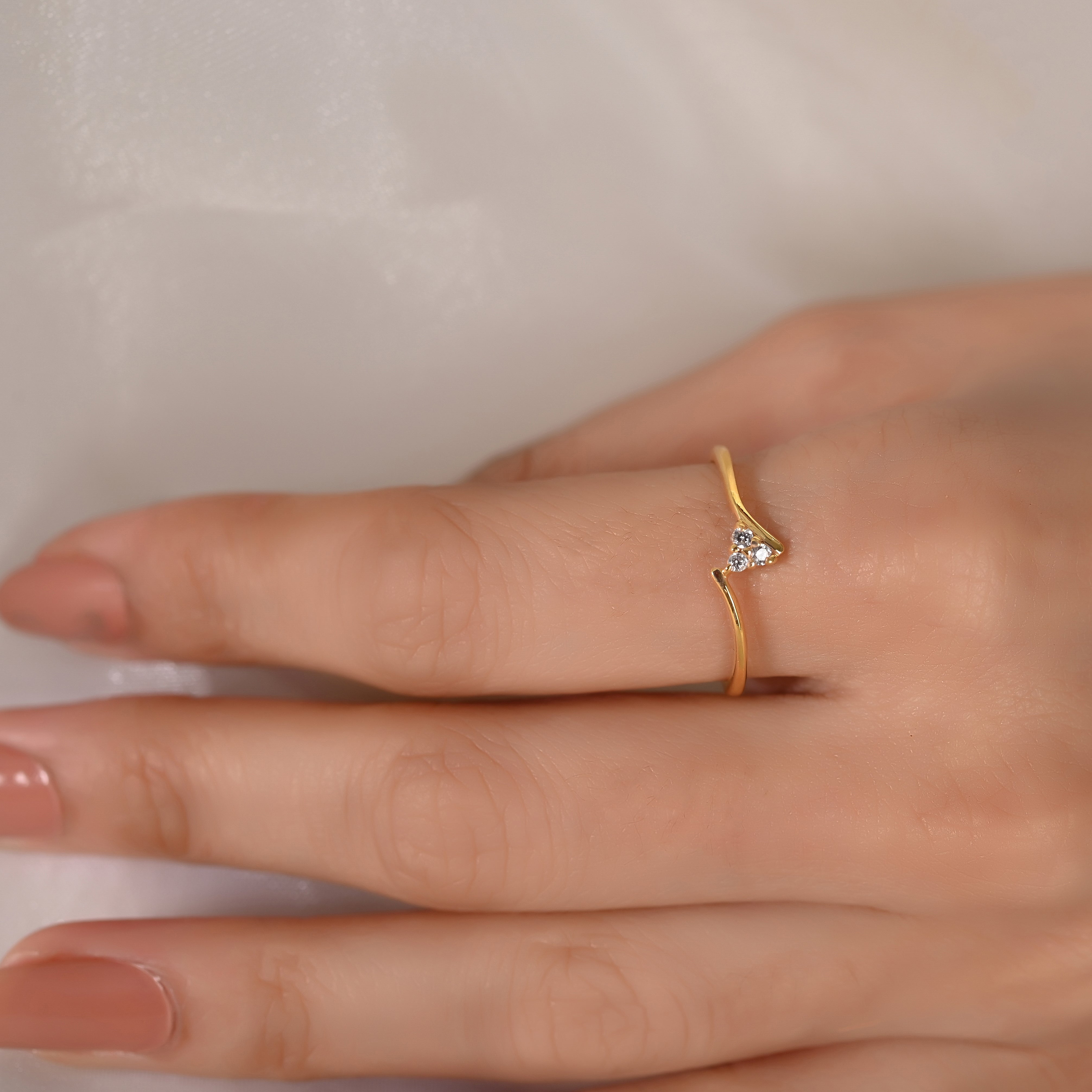 Esther Silver Zircon Ring