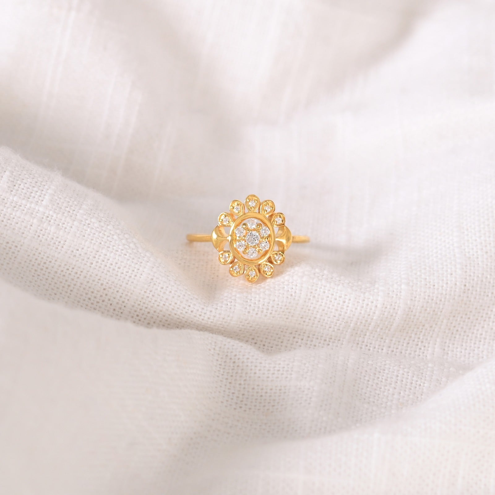 Dacia Silver Zircon Ring