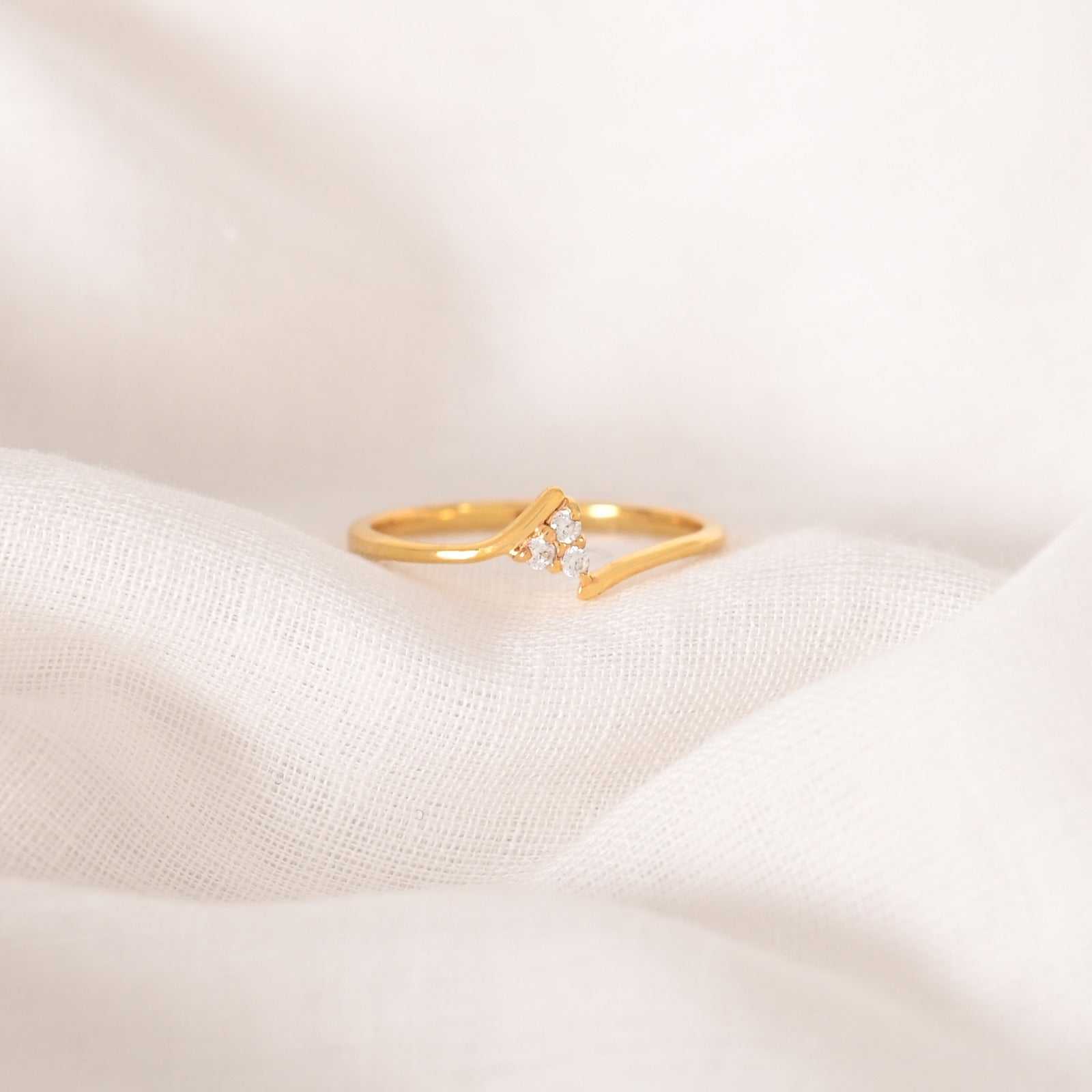 Esther Silver Zircon Ring