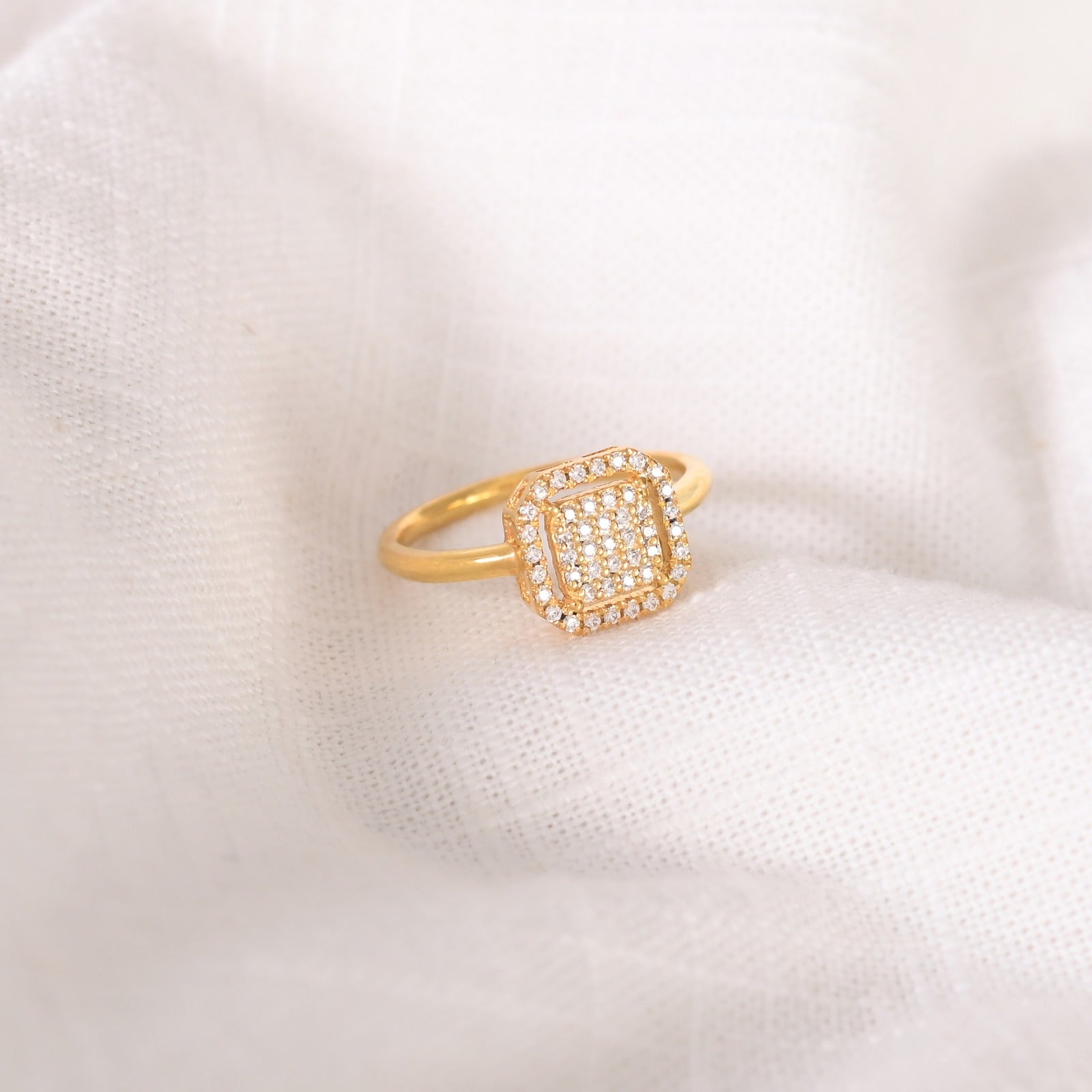 Maris Silver Zircon Ring