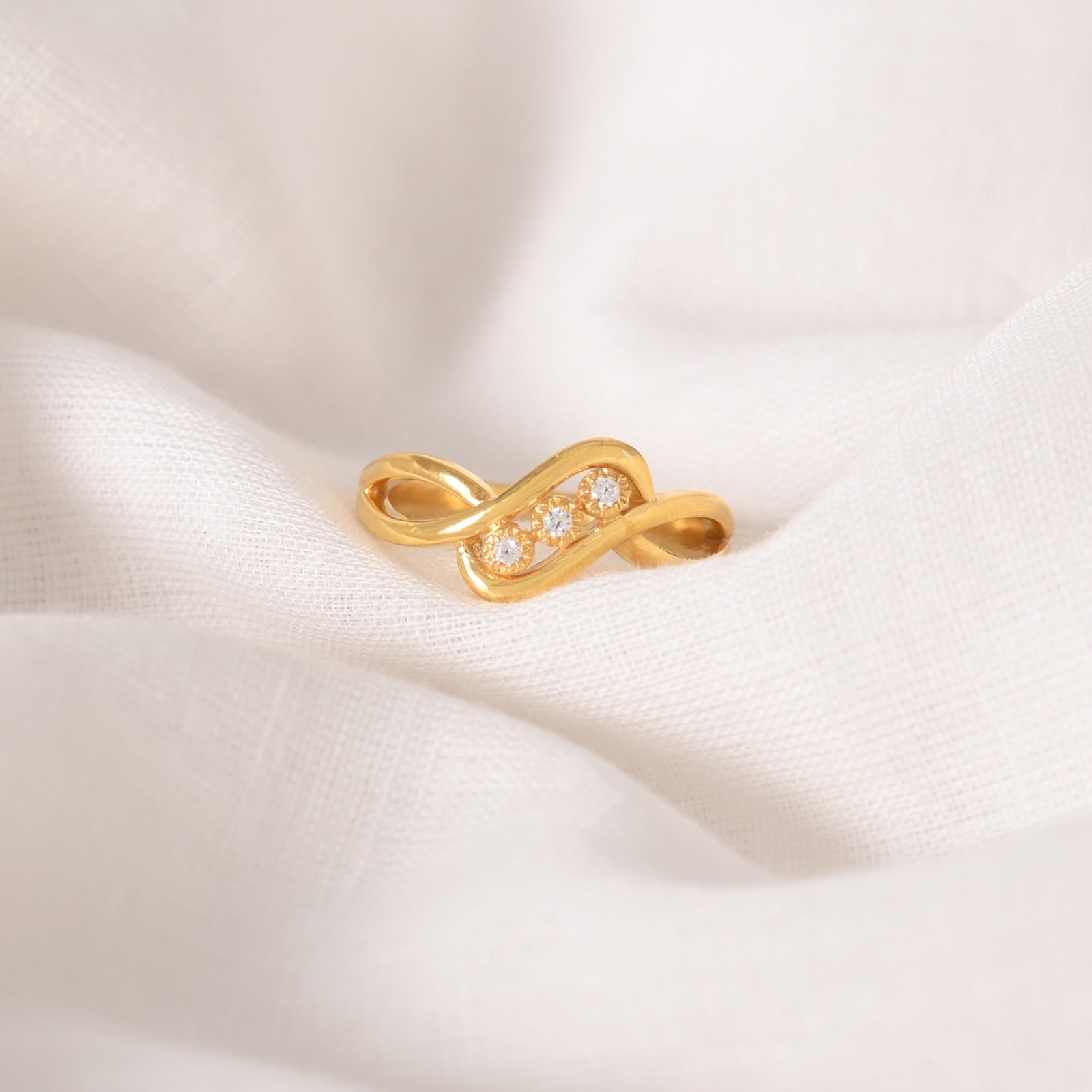 Tessal Silver Zircon Ring