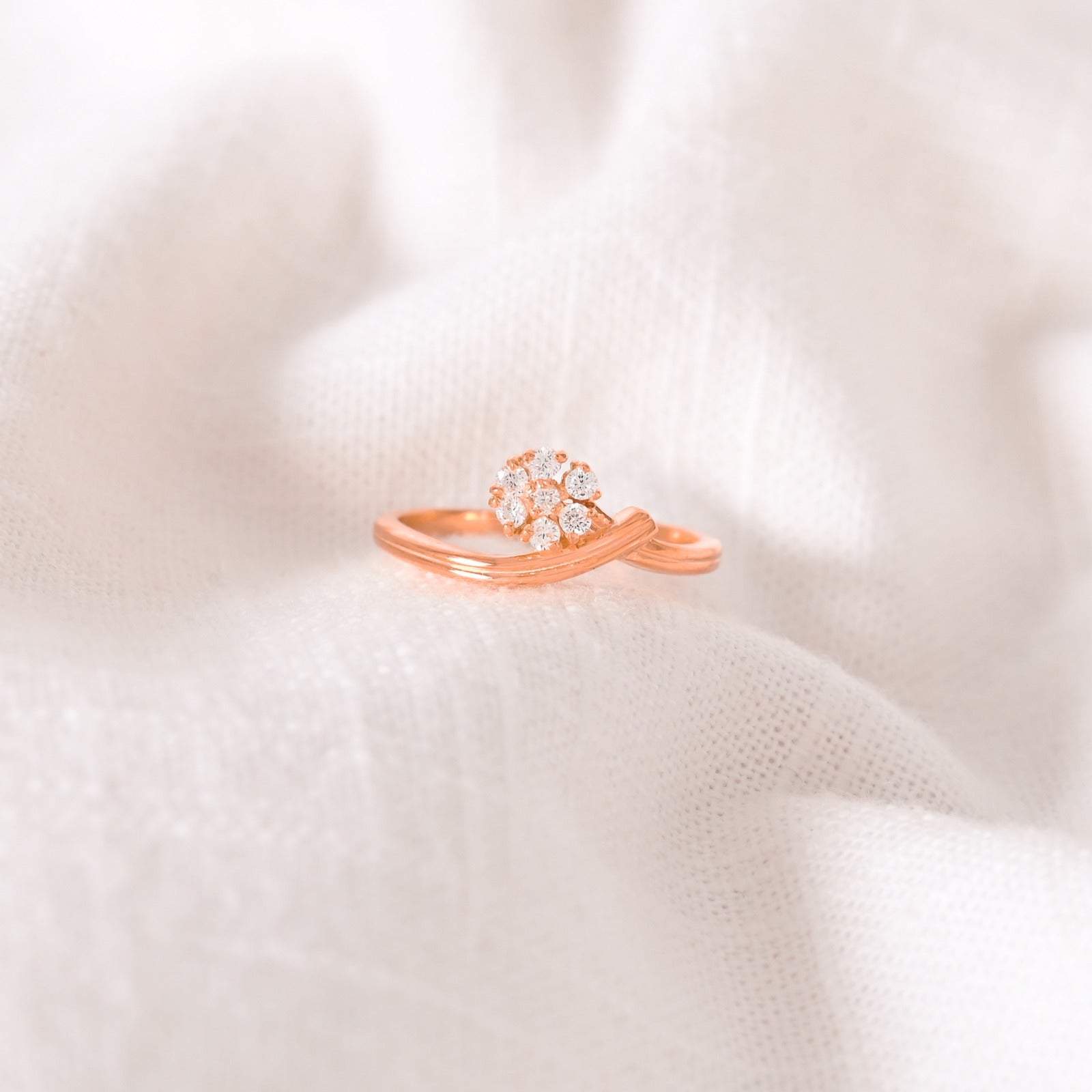 Victoria Silver Zircon Ring