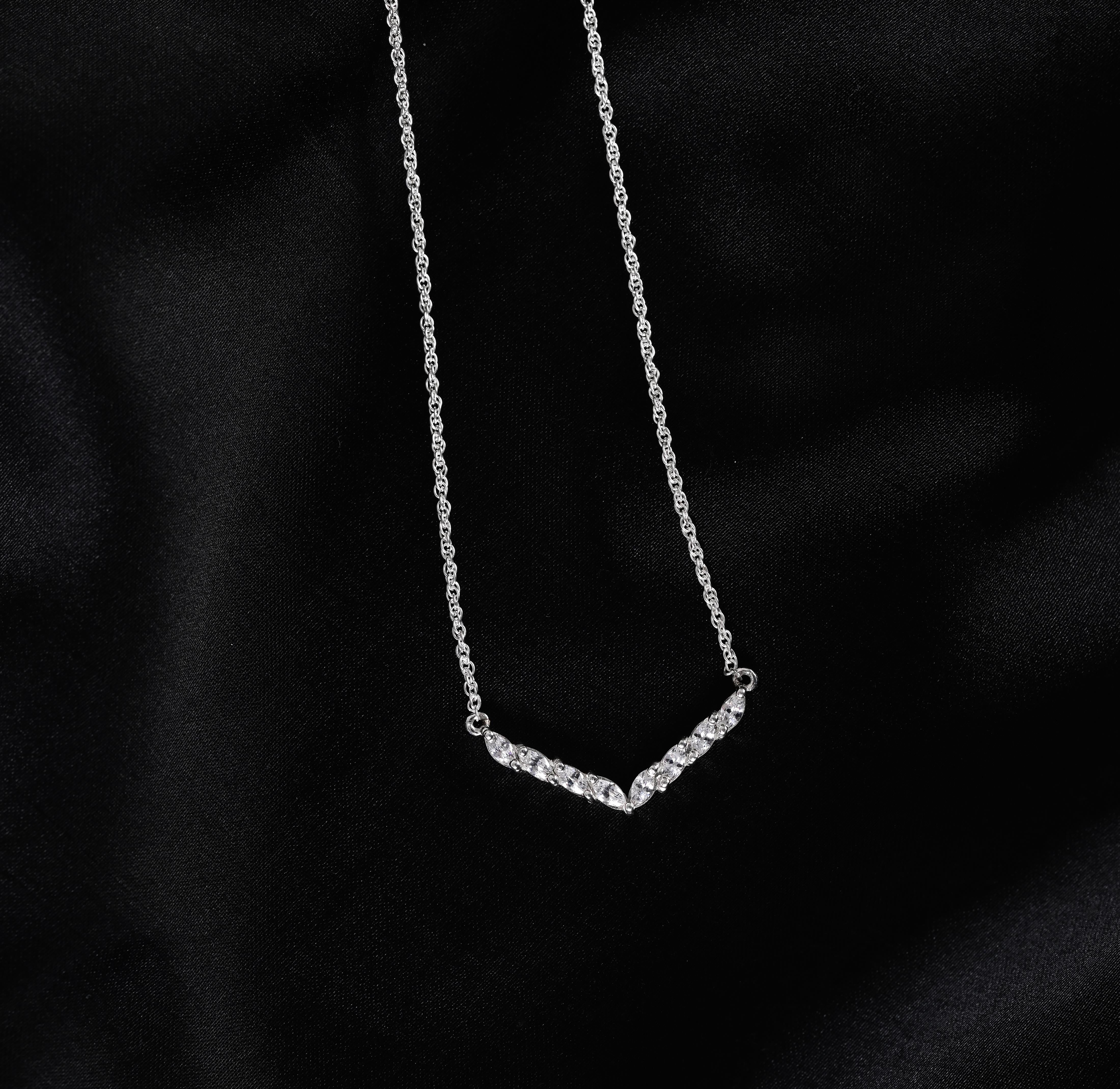 Eleri Silver Zircon Necklace