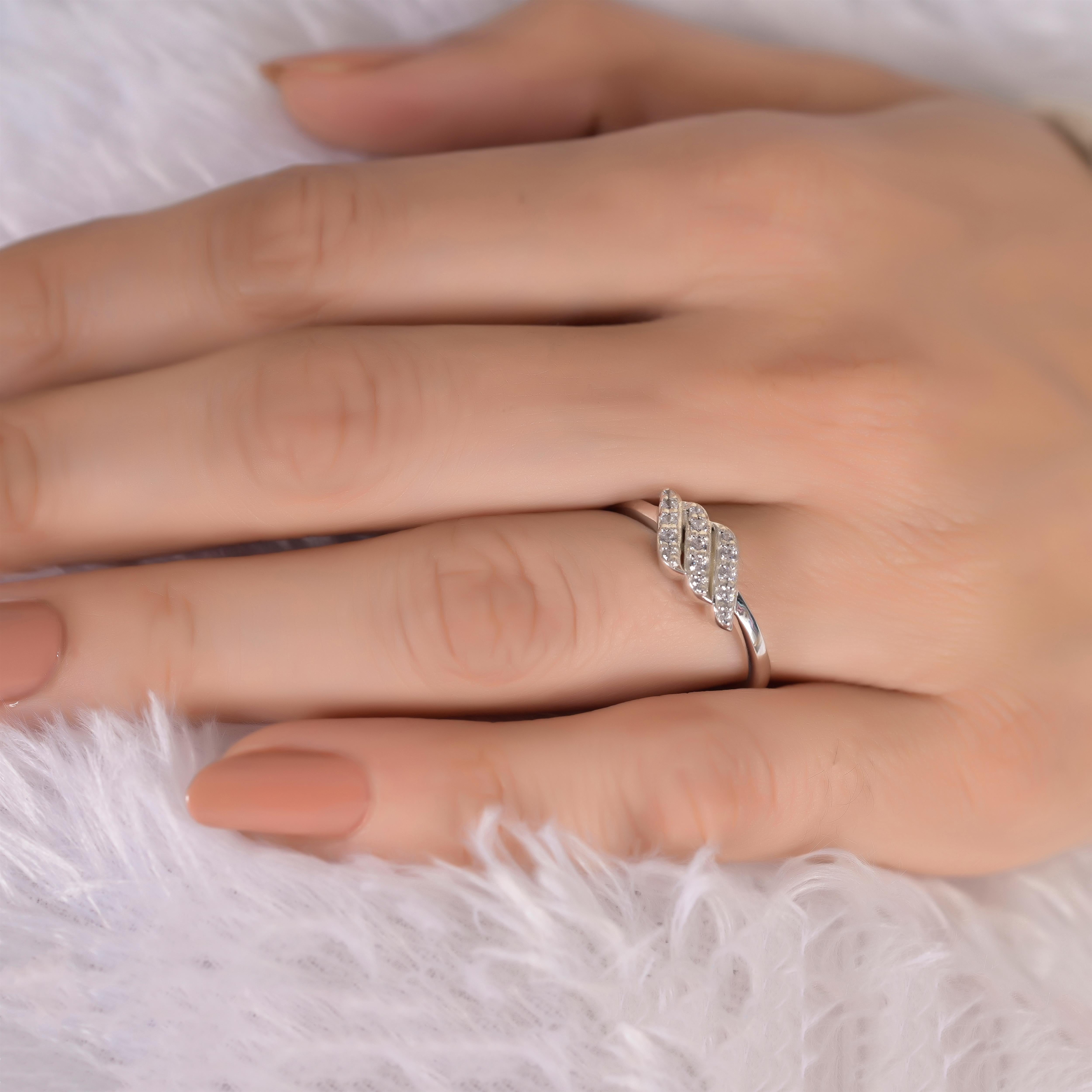 Neva Silver Zircon Ring