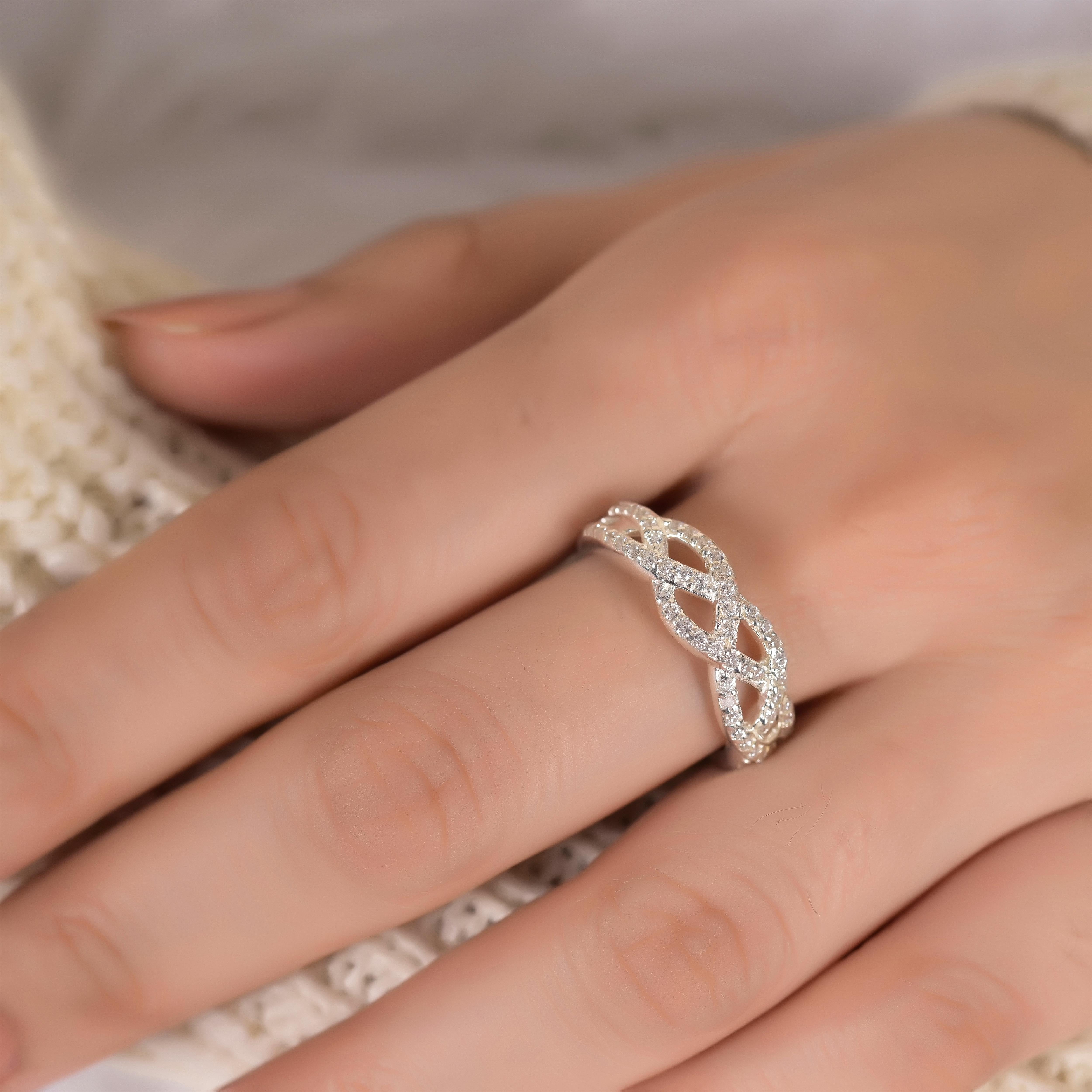 Izi Silver Zircon Ring