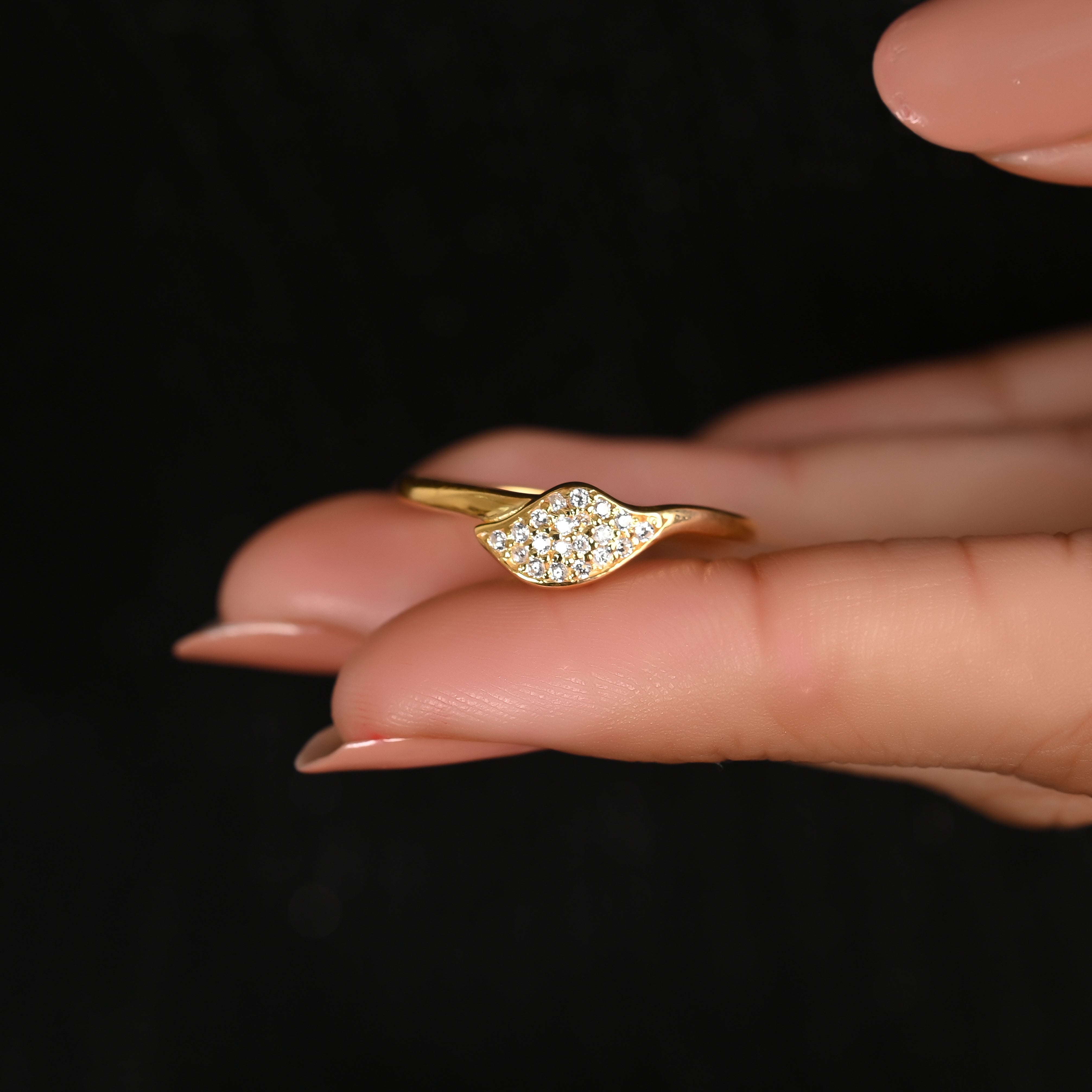 Hania Silver Zircon Ring