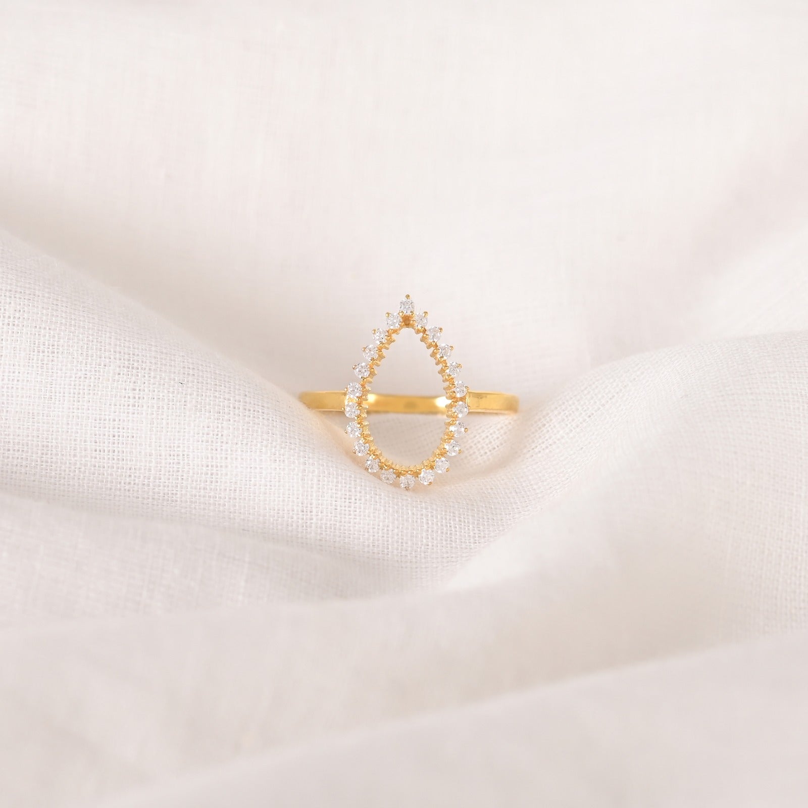 Alyssa Silver Zircon Ring